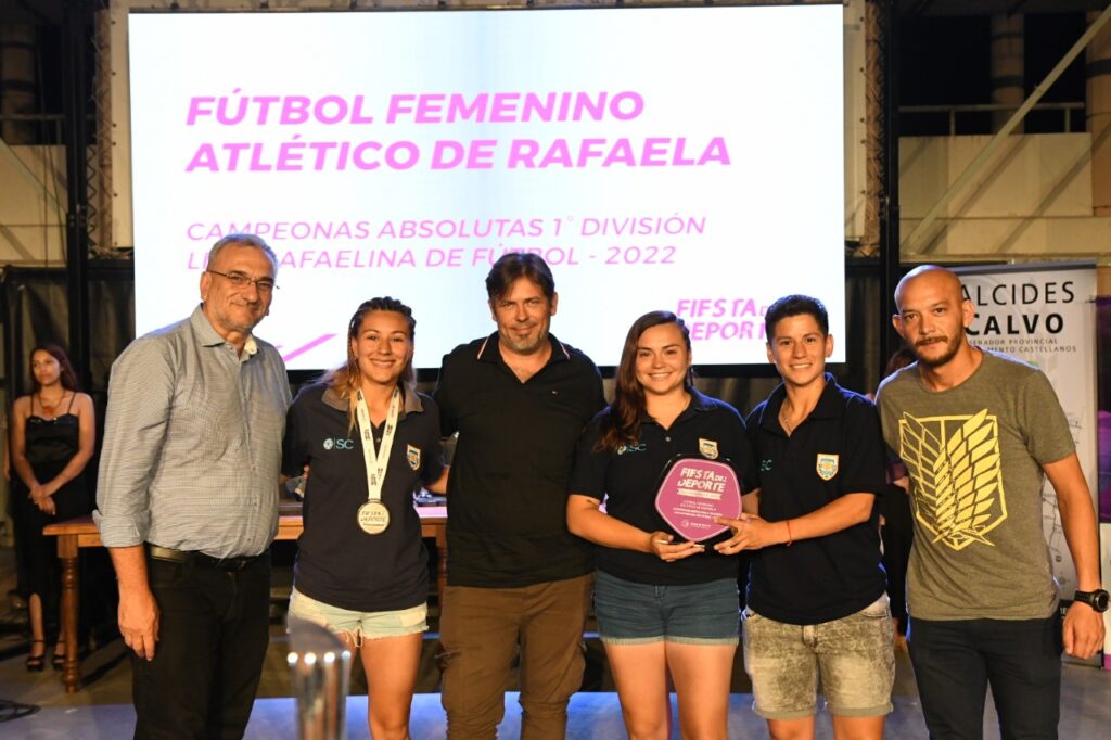 La Primera División de Fútbol Femenino, campeonas Absolutas de Liga Rafaelina.