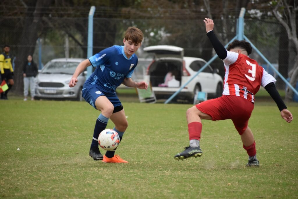 Inferiores AFA: Jornada positiva ante Talleres de Remedios de